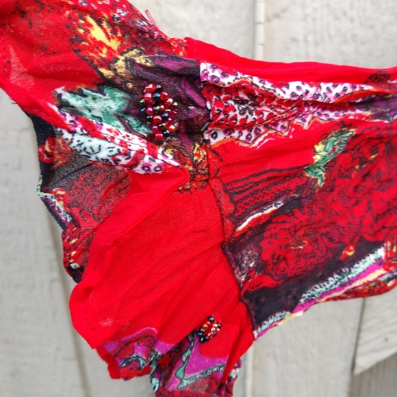 Le Caviar red, multi colored beaded v neckline top - Picture 2 of 8